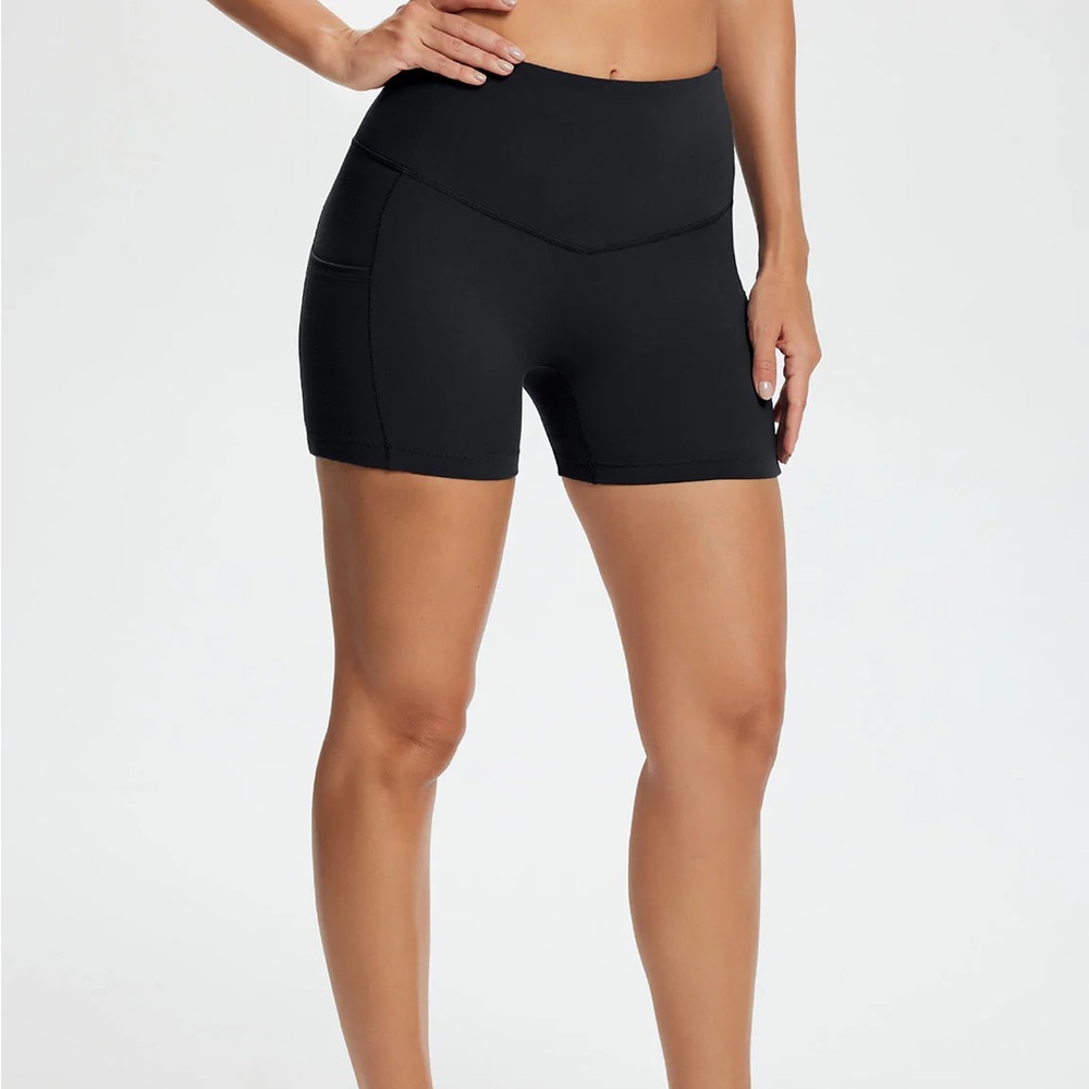 Baleaf Flyleaf Squat-Proof Shorts Size XL Color Black
